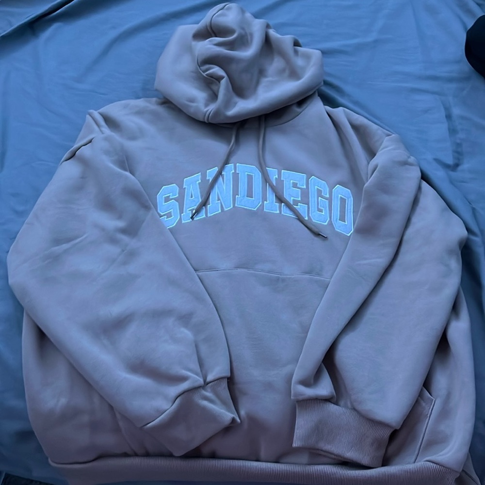 Light Cream colored Sandiego She-in Pullover